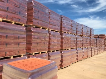 Кирпич полнотелый одинарный М-125 Мстера